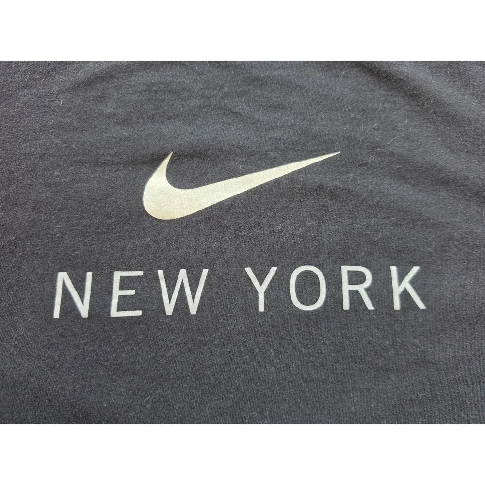 Nike Dri-FIT New York Graphic‎ T-Shirt Mens Medium Black Swoosh Short Sleeve Tee